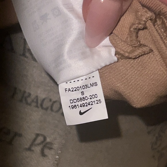 Nike Sportswear Collection Essentials Women's Sleeveless Mock Top Tan Hemp Small - Picture 9 of 11